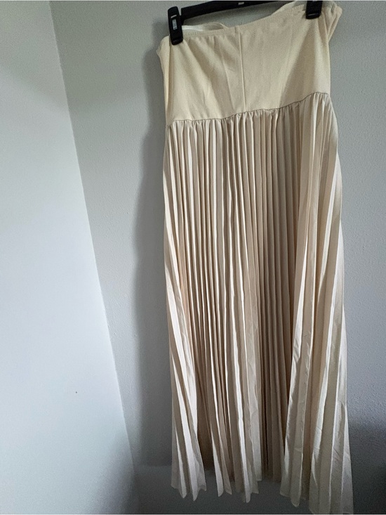 SHEIN Dresses & Skirts - SHEIN Pleated Cream Maxi half shoulder dress